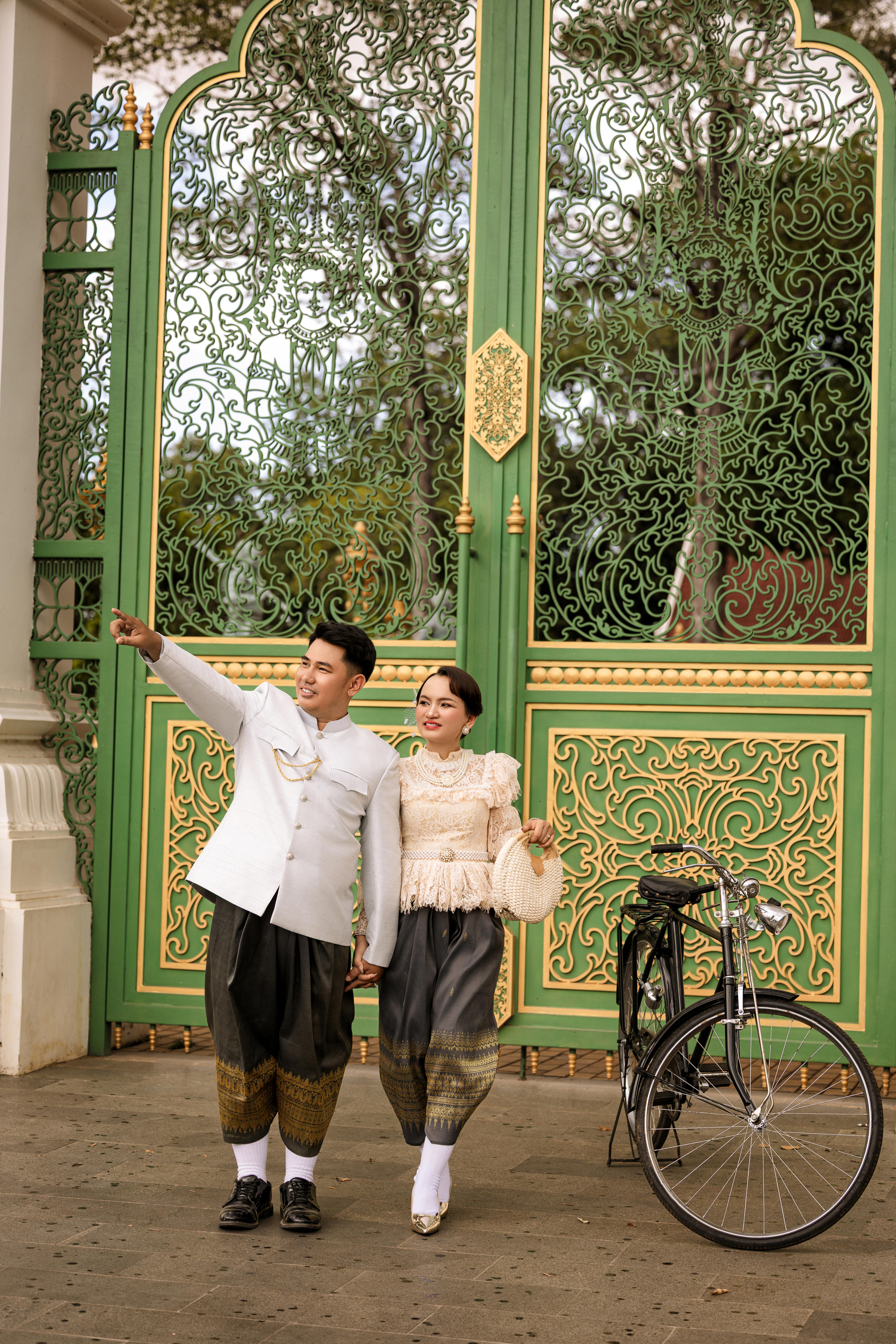 រូបអាពាហ៍ពិពាហ៍ 19